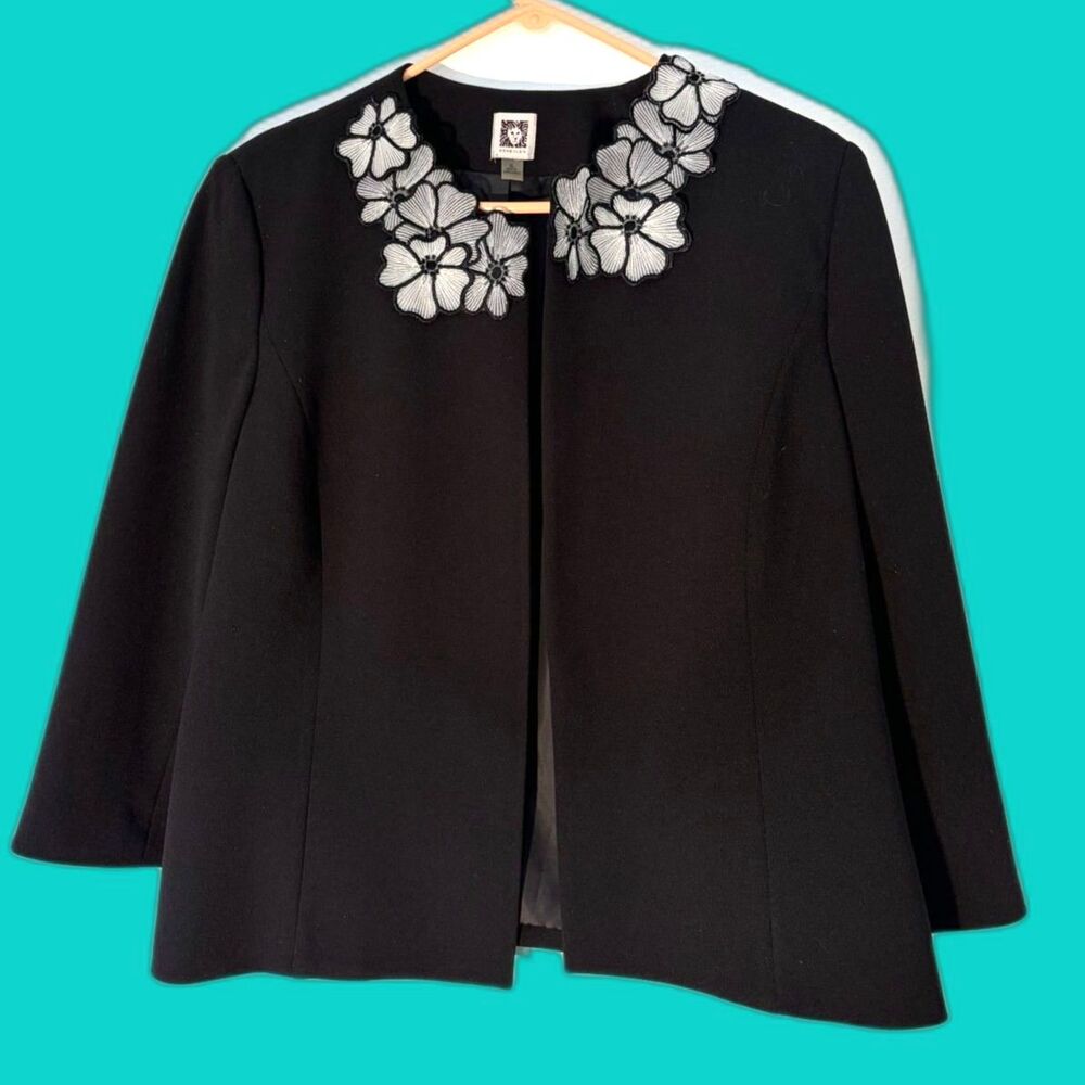Anne Klein Black Lined Short Jacket w Floral Accent Collar Women's Size XL